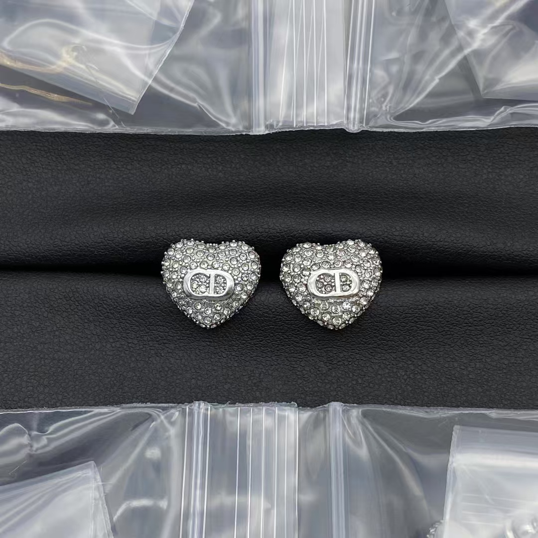 replica Dior Heart Stud Earrings - H Lin Jewelry