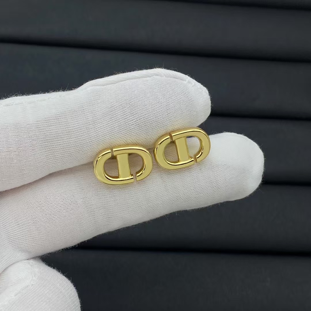 replica Dior Minimalistic CD Stud Earrings - H Lin Jewelry