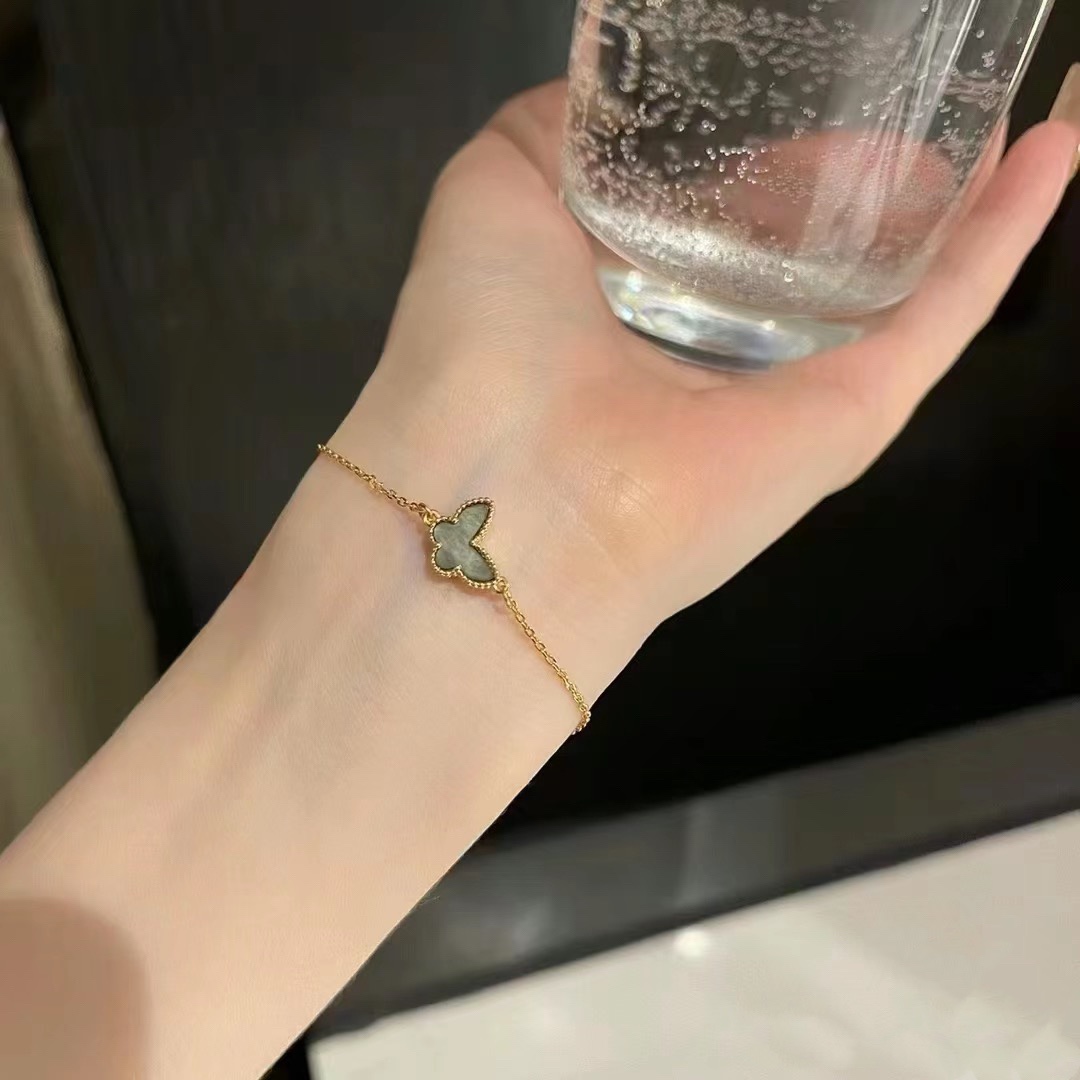 replica Van Cleef & Arpels Sweet Heart Butterfly Alhambra Bracelet 1 Motif - H Lin Jewelry