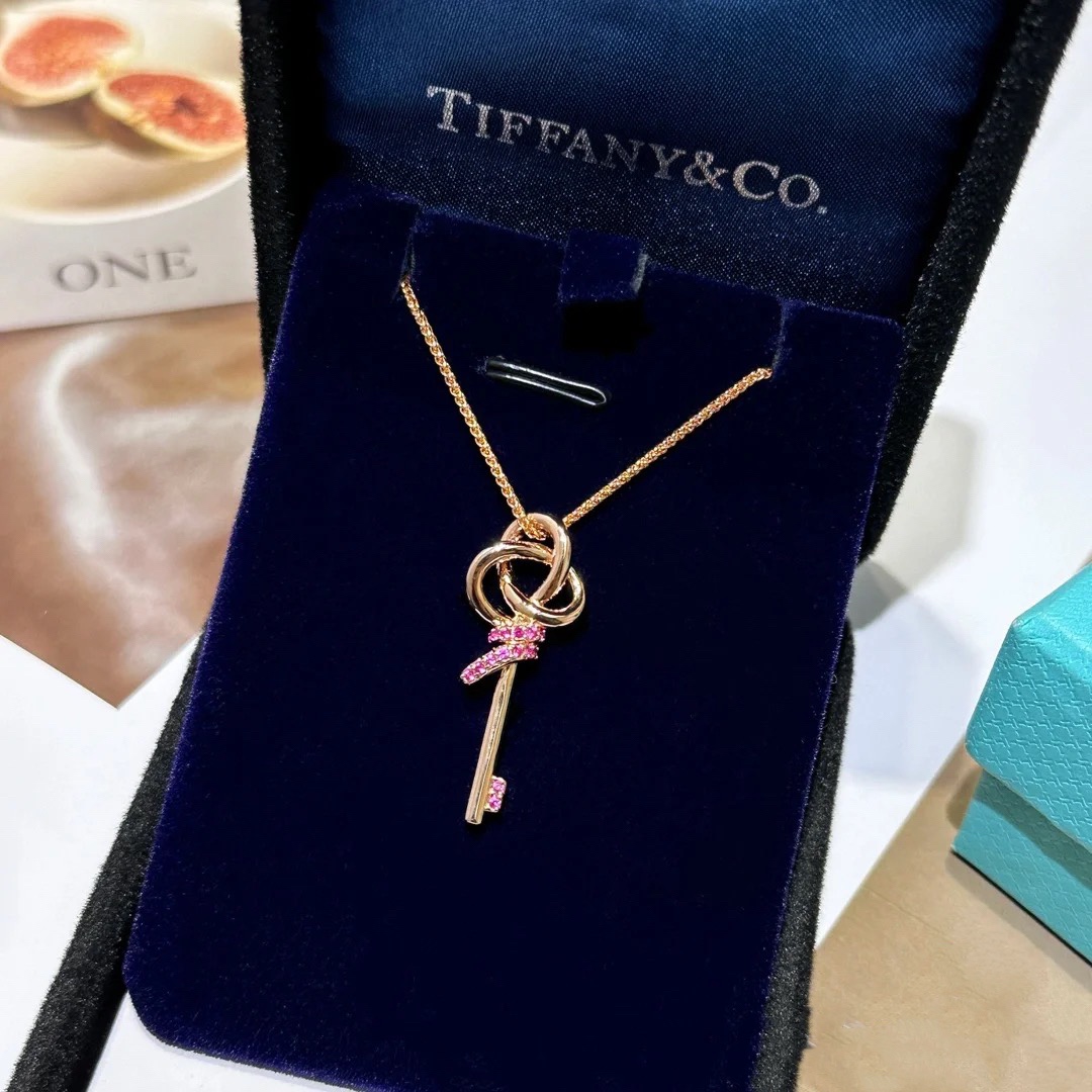 replica Tiffany Pink Diamond Woven Key Pendant Necklace - H Lin Jewelry