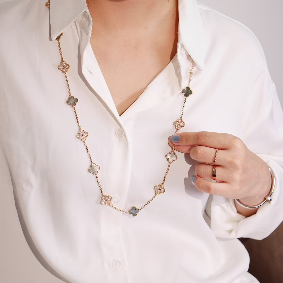 replica Van Cleef & Arpels Vintage Alhambra Long Necklace, 20 Motifs - H Lin Jewelry