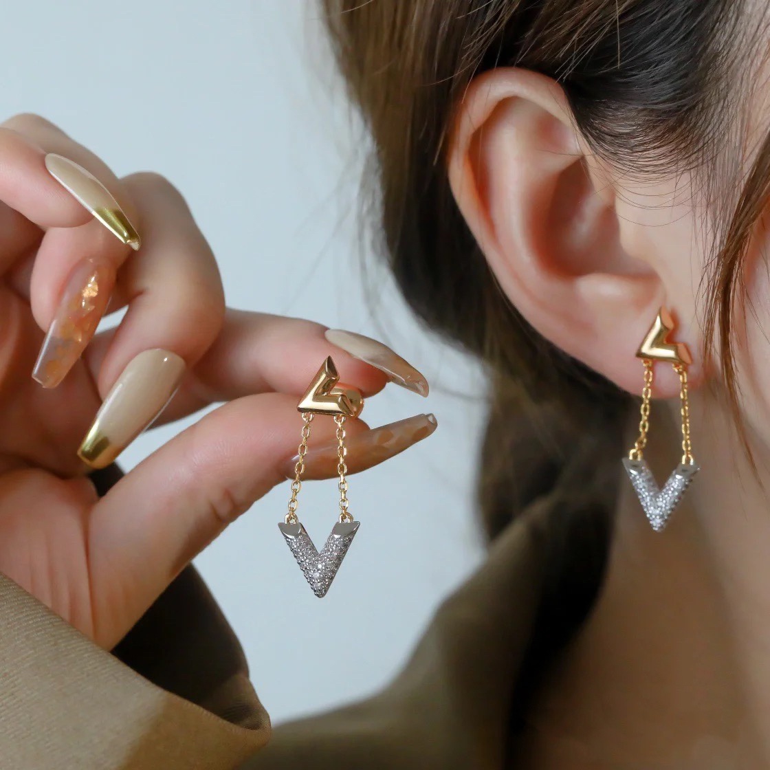 replica Louis Vuitton Mixed Metal Color Long Dangle Earrings - H Lin Jewelry