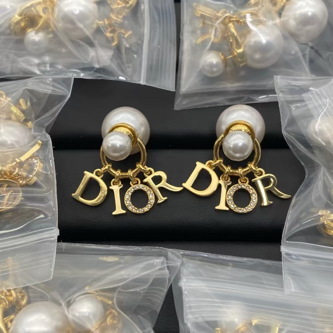 replica Dior Letter Pearl Earrings - H Lin Jewelry