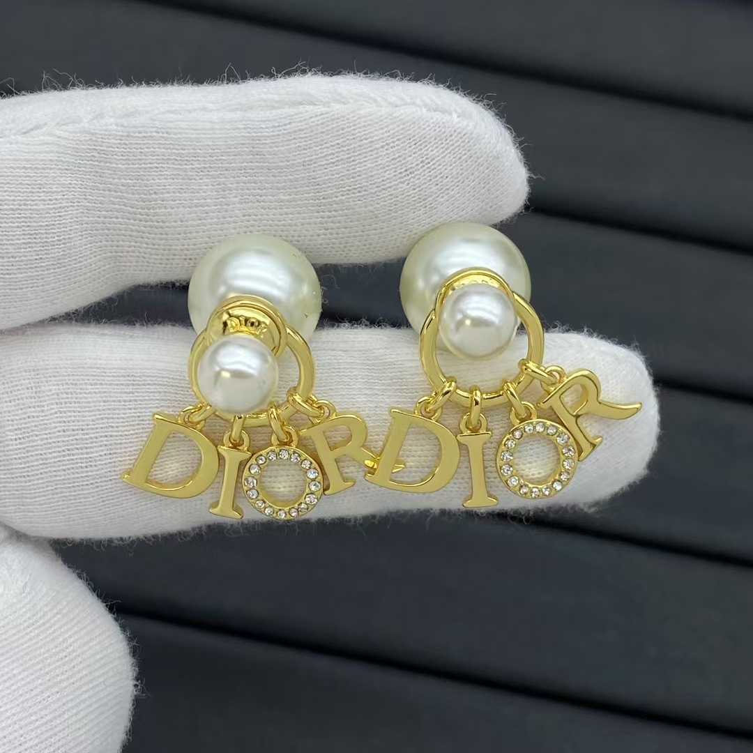 replica Dior Letter Pearl Earrings - H Lin Jewelry