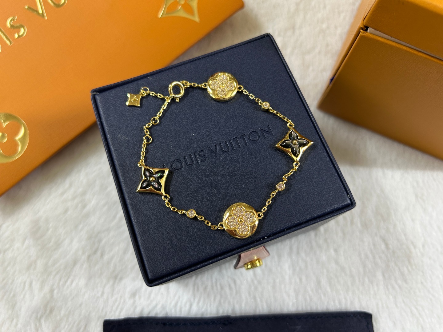 replica Louis Vuitton Grey Mother of Pearl Color Blossom Bracelet - H Lin Jewelry