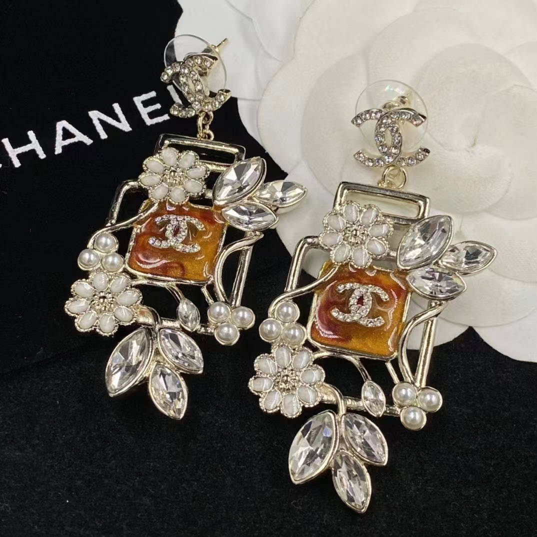 replica Chanel Vintage Blooming Flowers Earrings - H Lin Jewelry