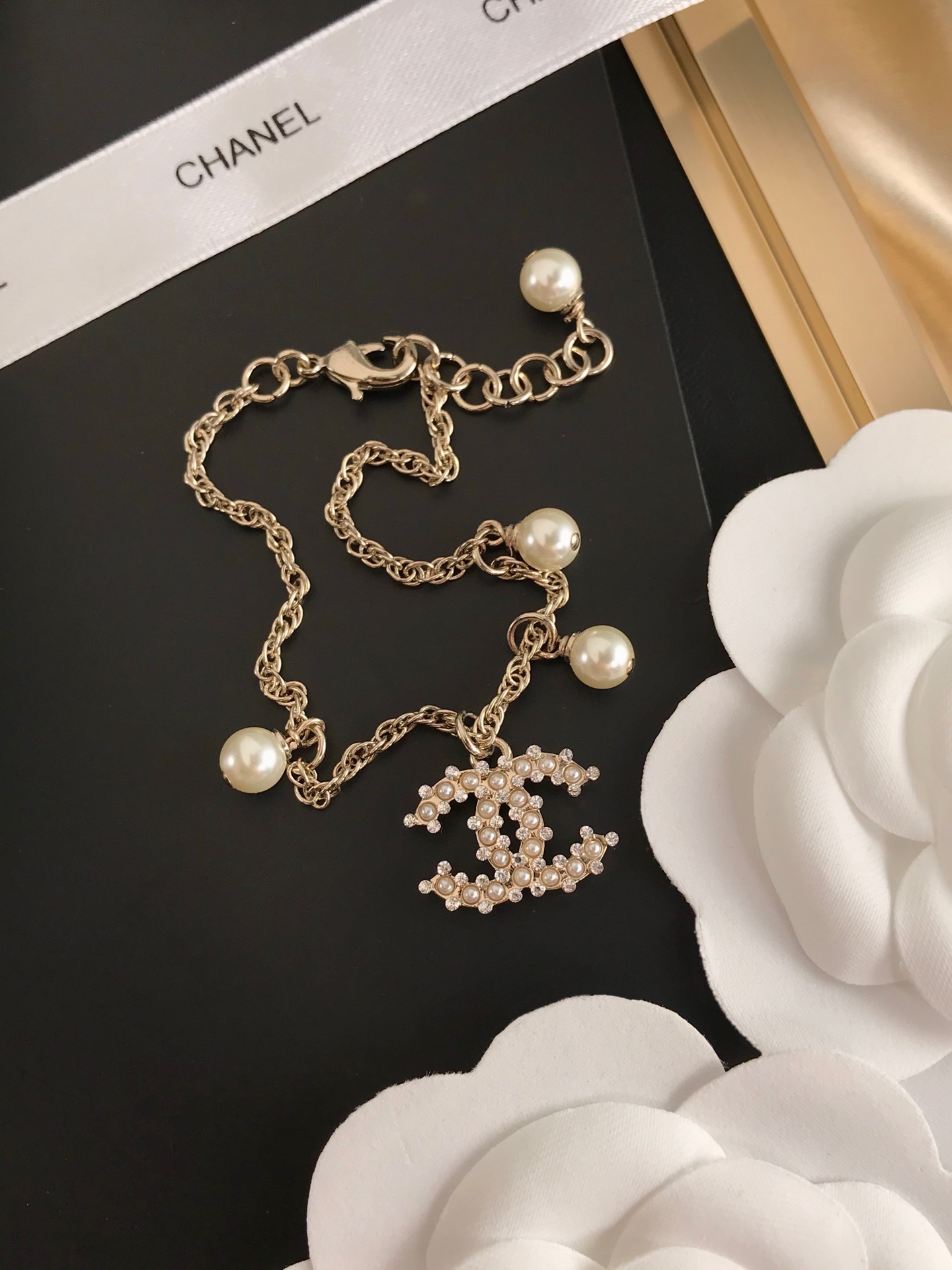 replica Chanel Pearls CC Charm Chain Bracelet - H Lin Jewelry