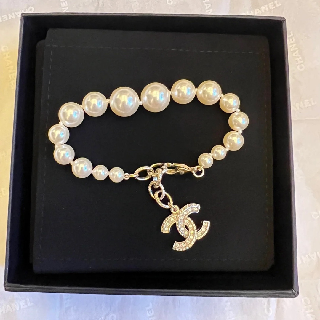 replica Chanel Graduated Sizes Pearl Bracelet - H Lin Jewelry
