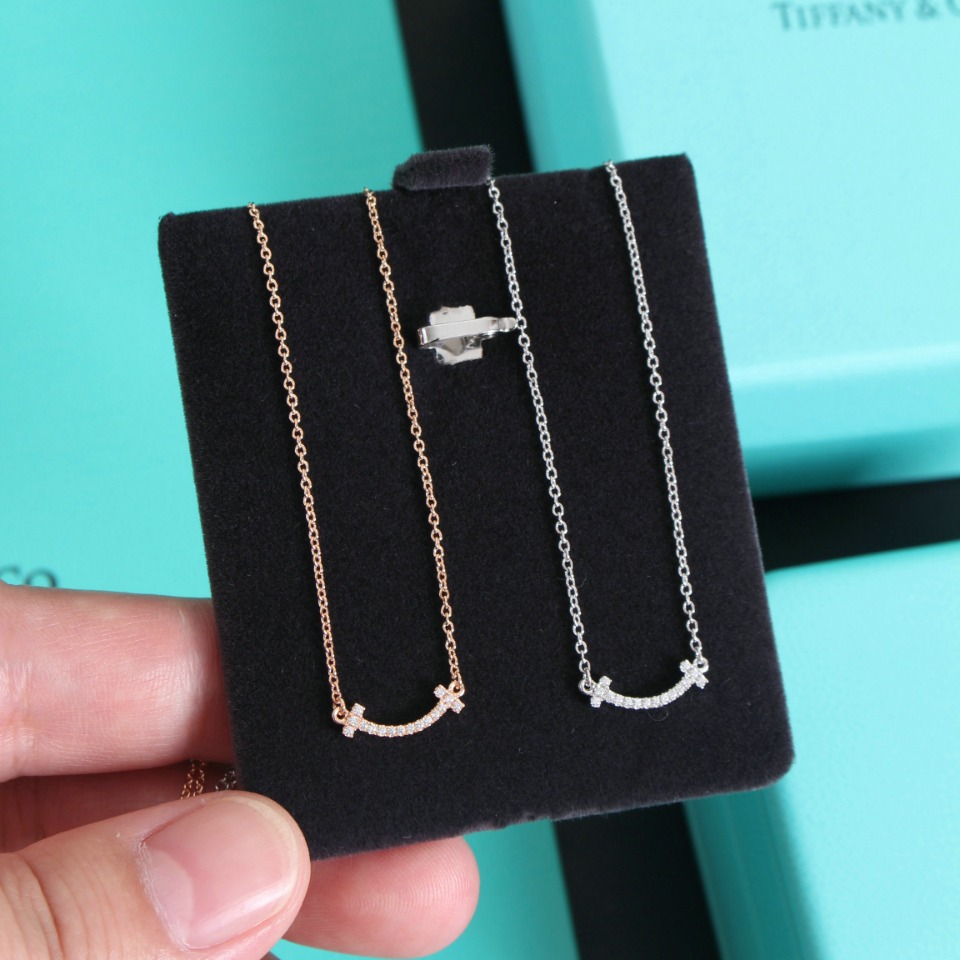 replica Tiffany Mini Smile Pendant Necklace - H Lin Jewelry