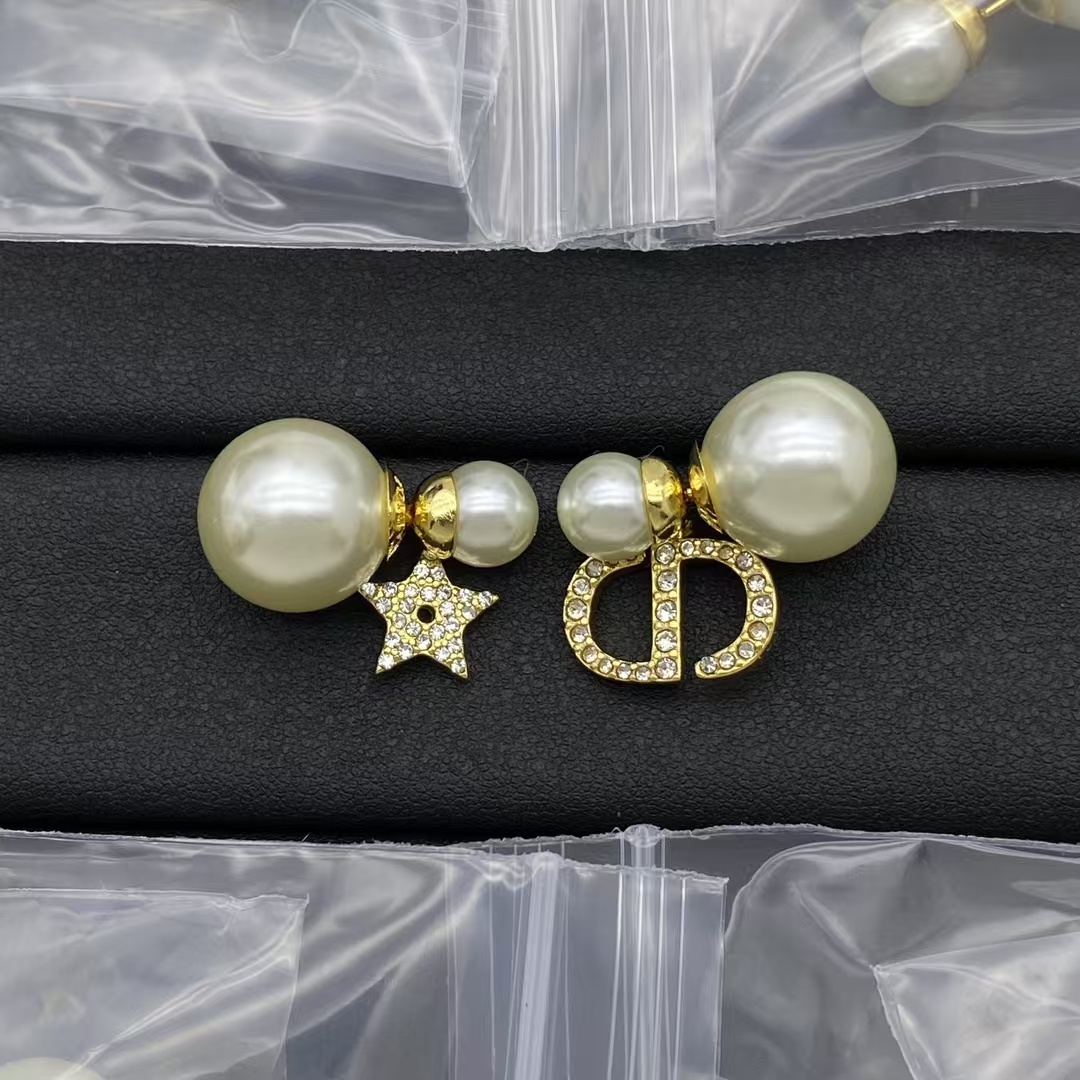 replica Dior Asymmetric Star CD Dangle Pearl Earrings - H Lin Jewelry