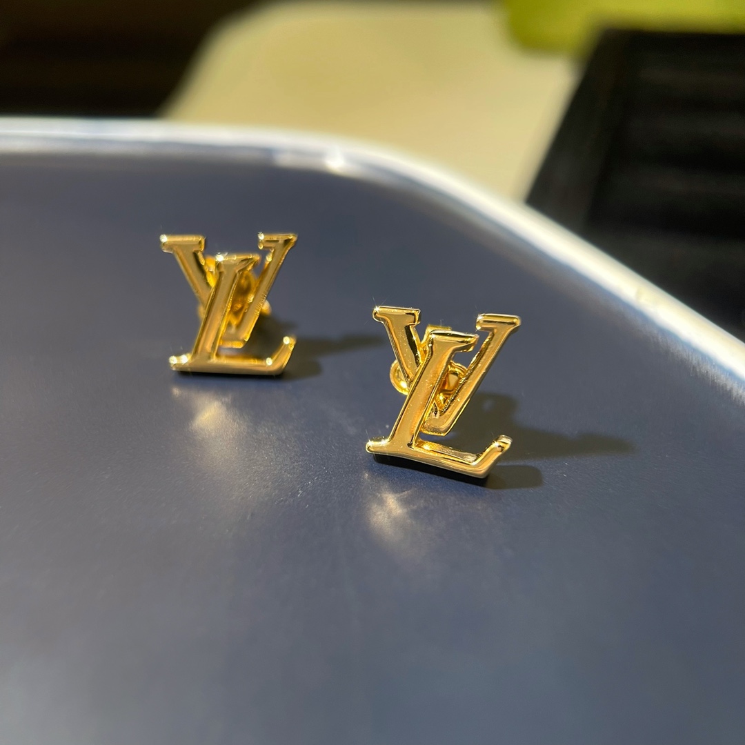 replica Louis Vuitton Letter Minimalist Stud Earrings - H Lin Jewelry