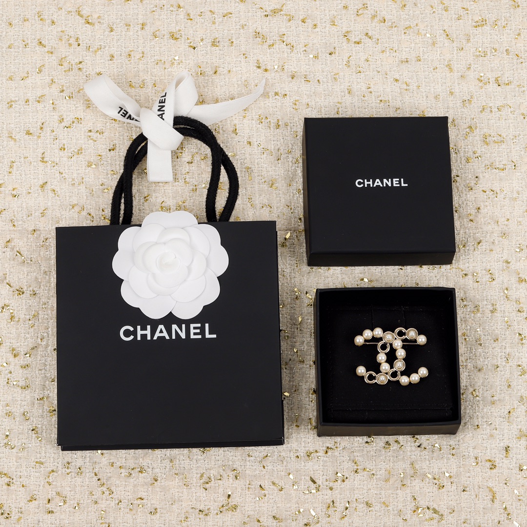 replica Chanel Faux Pearl CC Brooch - H Lin Jewelry