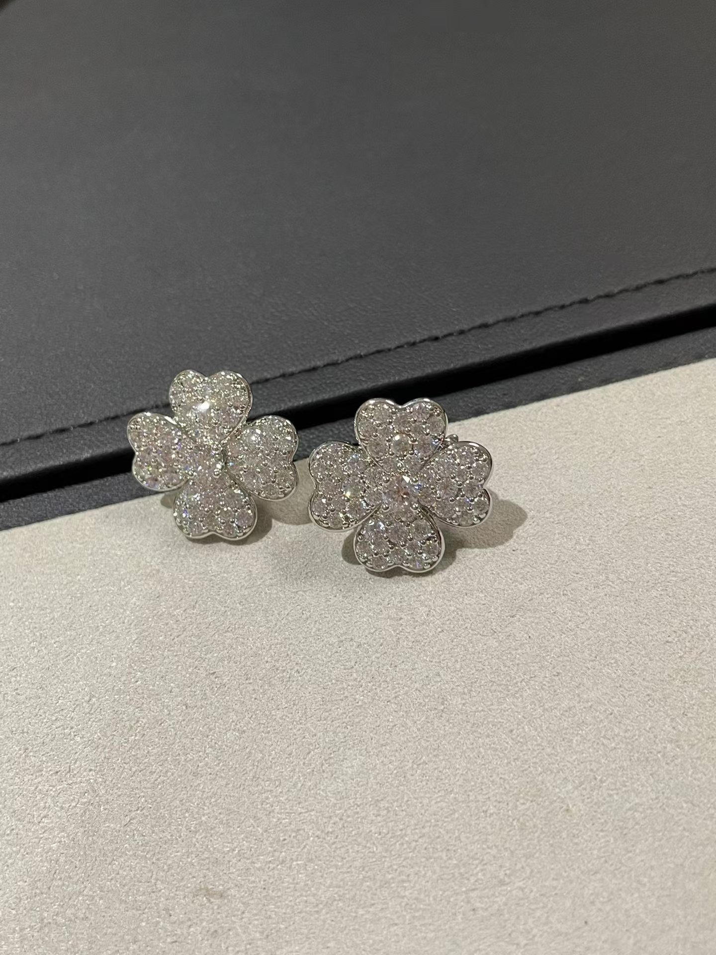 replica Van Cleef & Arpels Cosmos Earrings - Small - H Lin Jewelry