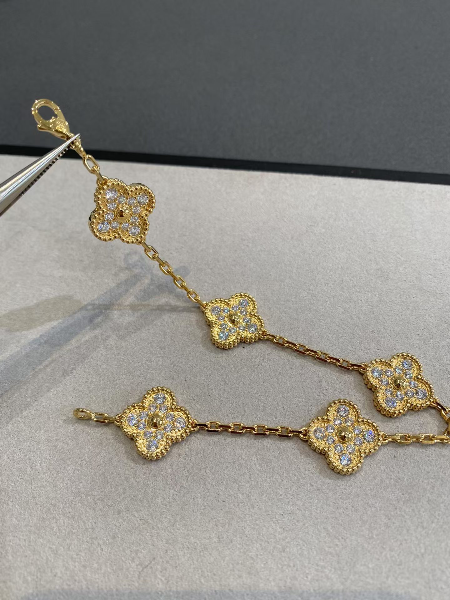 replica Van Cleef & Arpels Vintage Alhambra Bracelet 5 Motifs - H Lin Jewelry