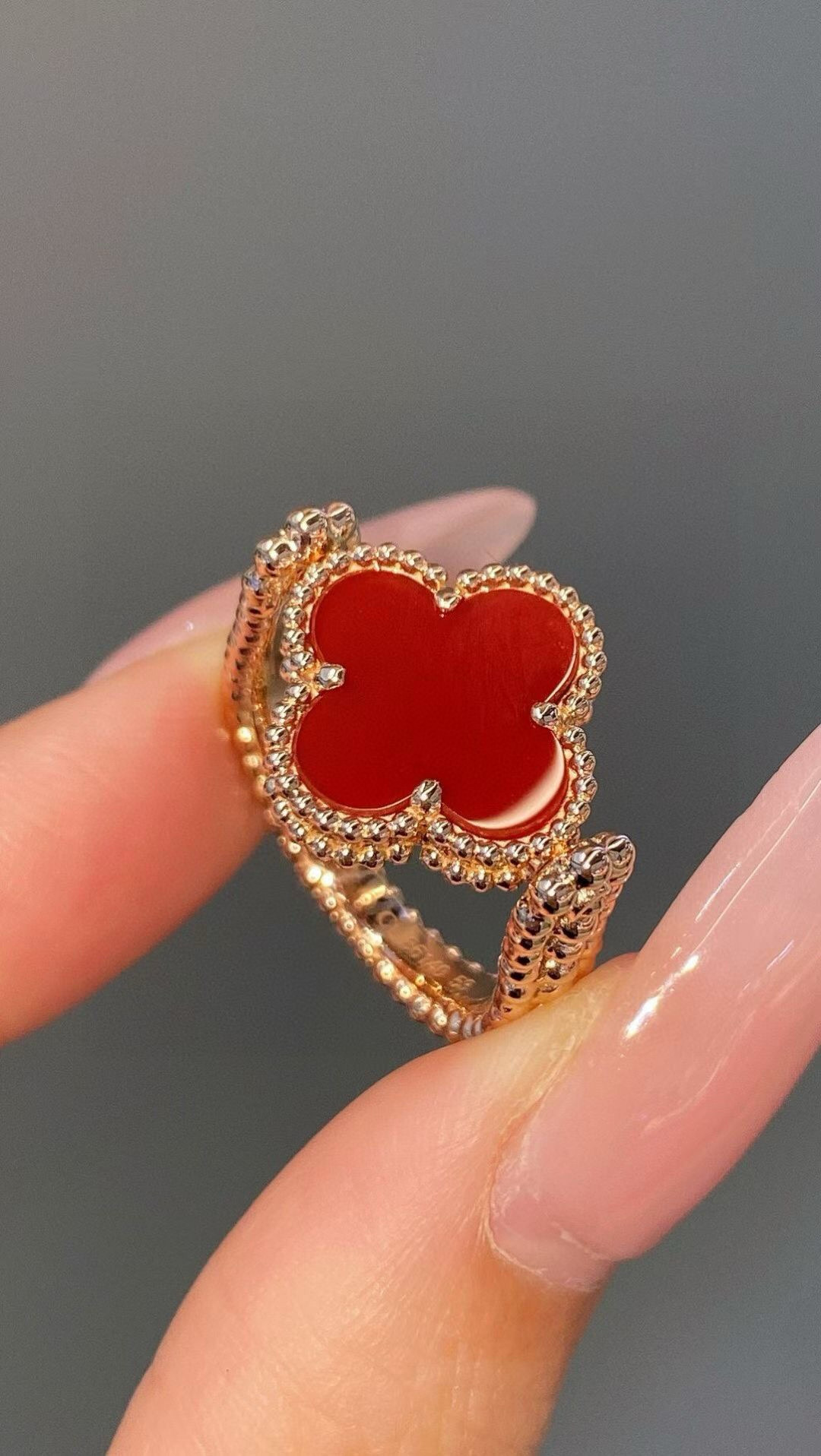 replica Van Cleef & Arpels Vintage Alhambra Reversible Ring - H Lin Jewelry