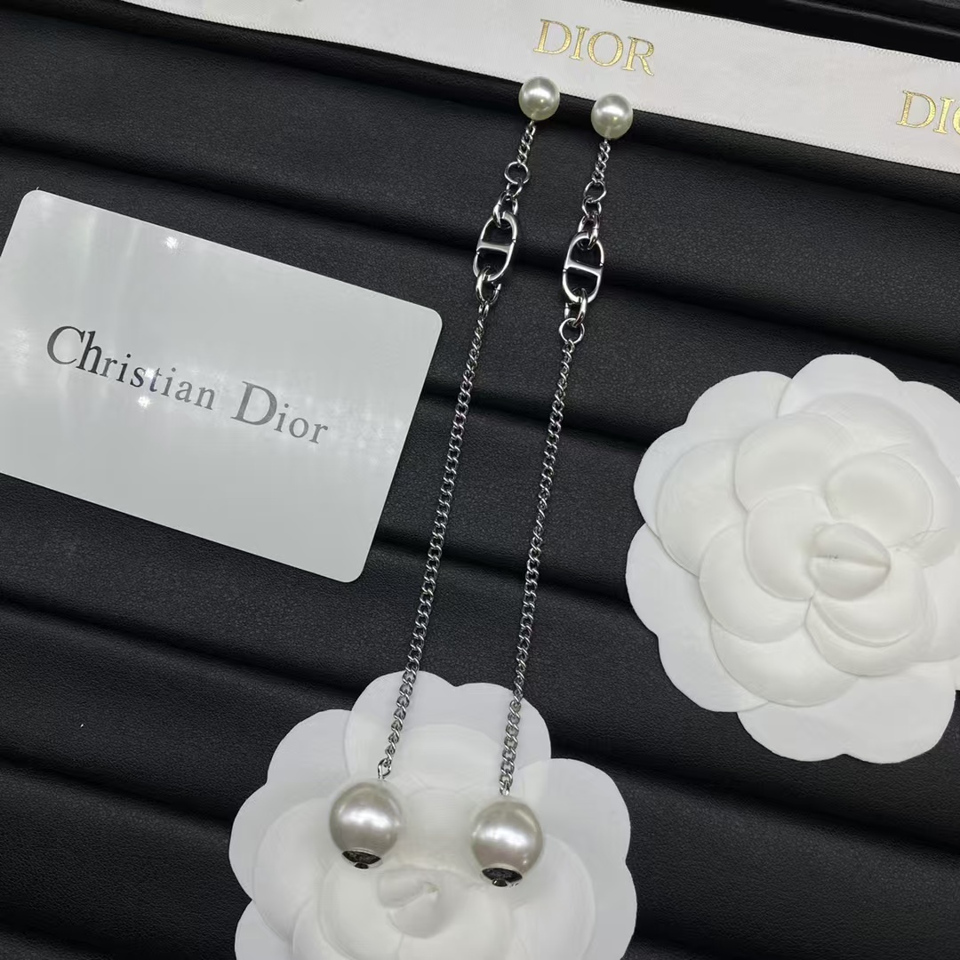 replica Dior Chain Dangle Pearl Earrings - H Lin Jewelry