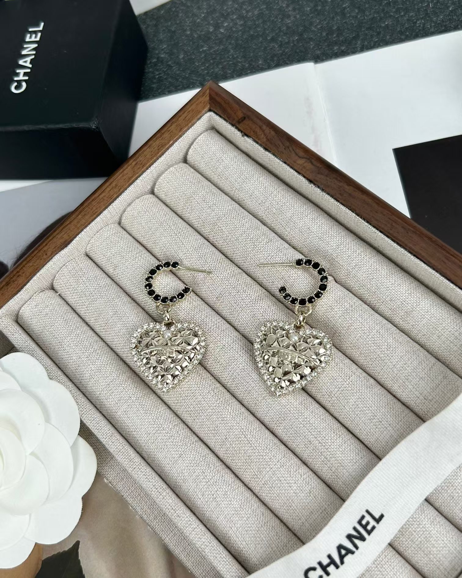replica Chanel Hoop with Heart Dangle Earrings - H Lin Jewelry