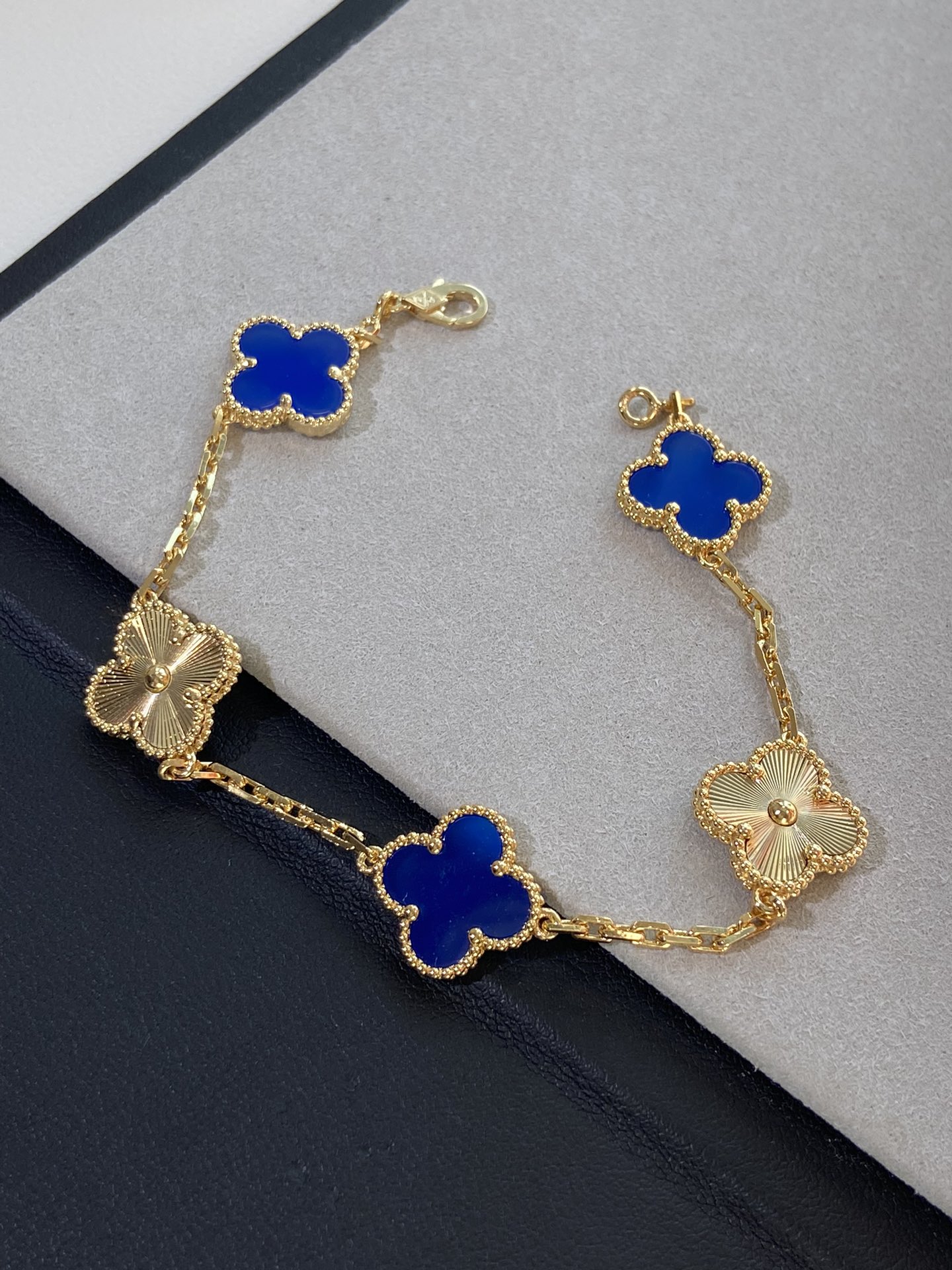 replica Van Cleef & Arpels Vintage Alhambra Deep Blue Bracelet 5 Motifs - H Lin Jewelry
