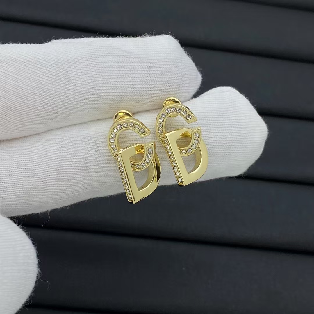 replica Dior Separate CD Letter Stud Earrings - H Lin Jewelry