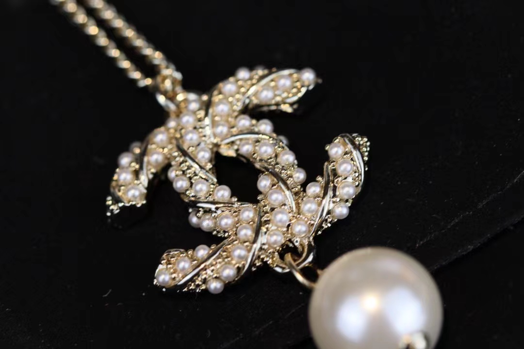 replica Chanel Long Sweater Pearl Drop Necklace - H Lin Jewelry