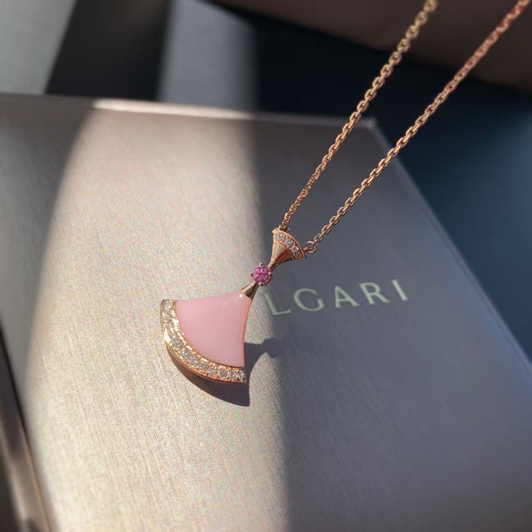 replica Bvlgari Divas' Dream Necklace - Pink - H Lin Jewelry