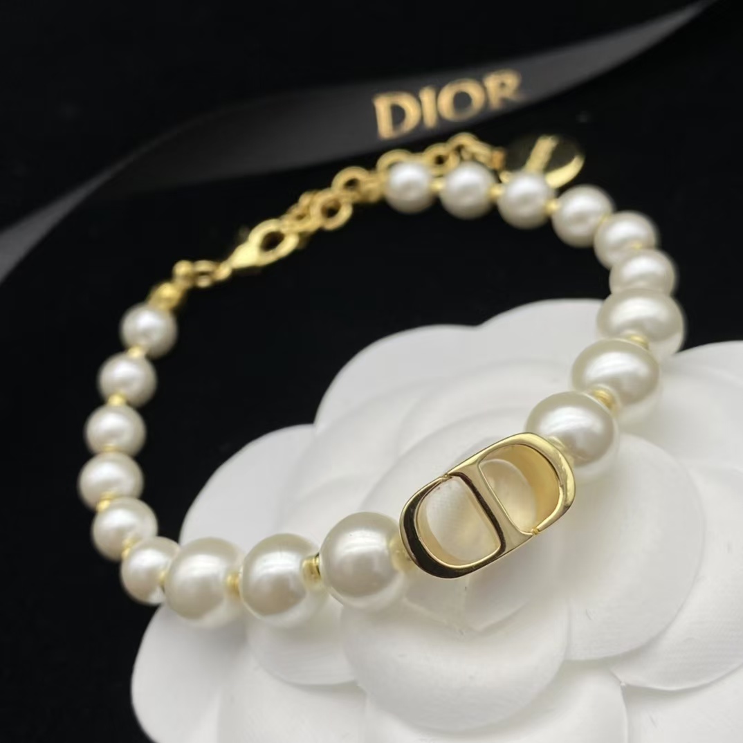 replica Dior Classic Pearl Bracelet - H Lin Jewelry