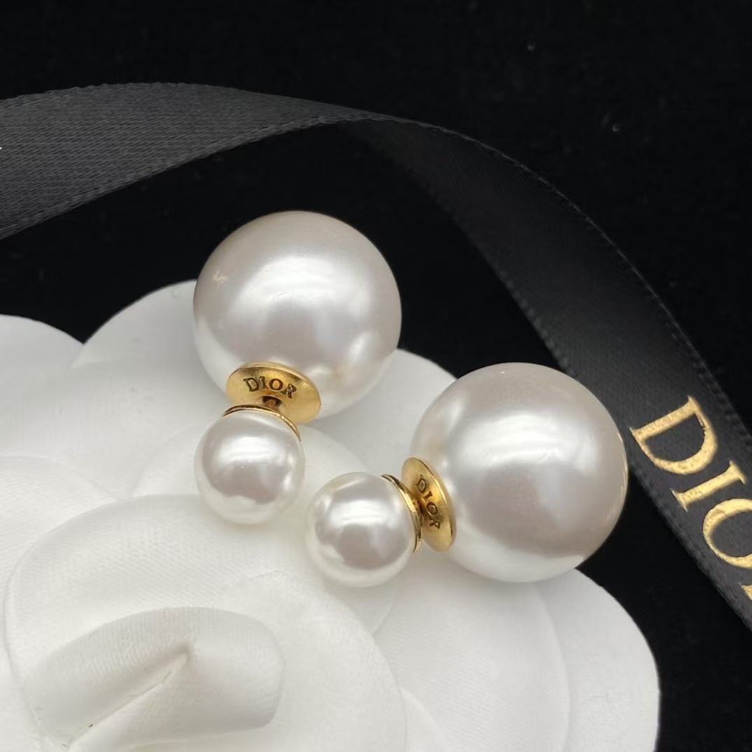 replica Dior Classic Pearl Earrings - H Lin Jewelry