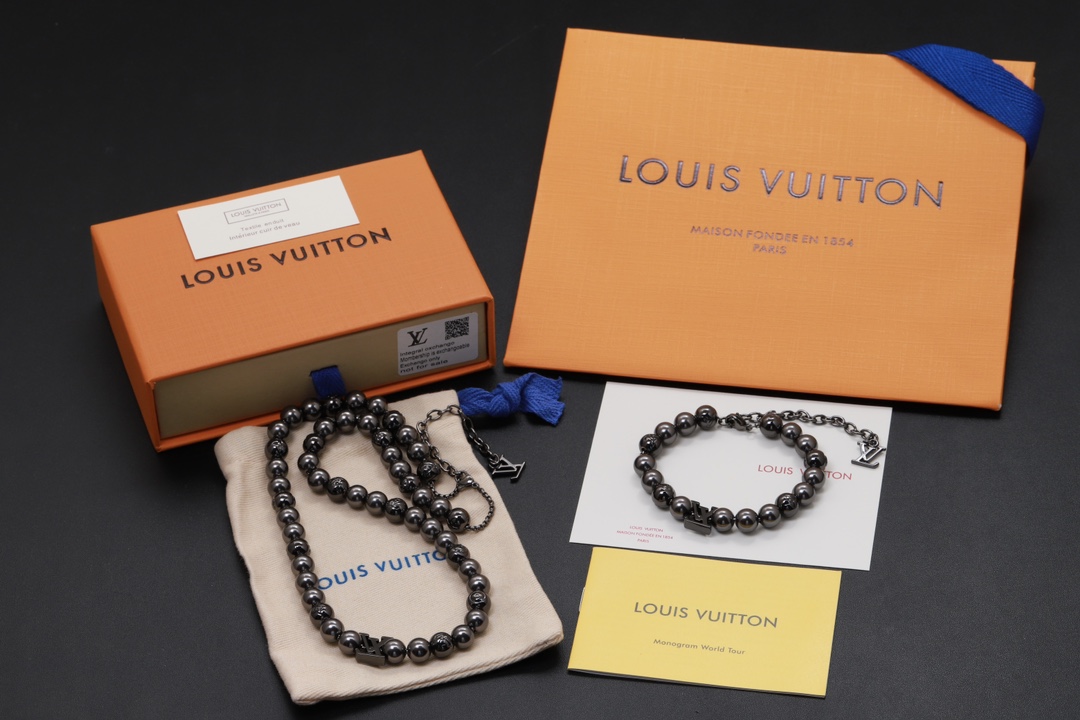 replica Louis Vuitton Black Beads Bracelet Men - H Lin Jewelry