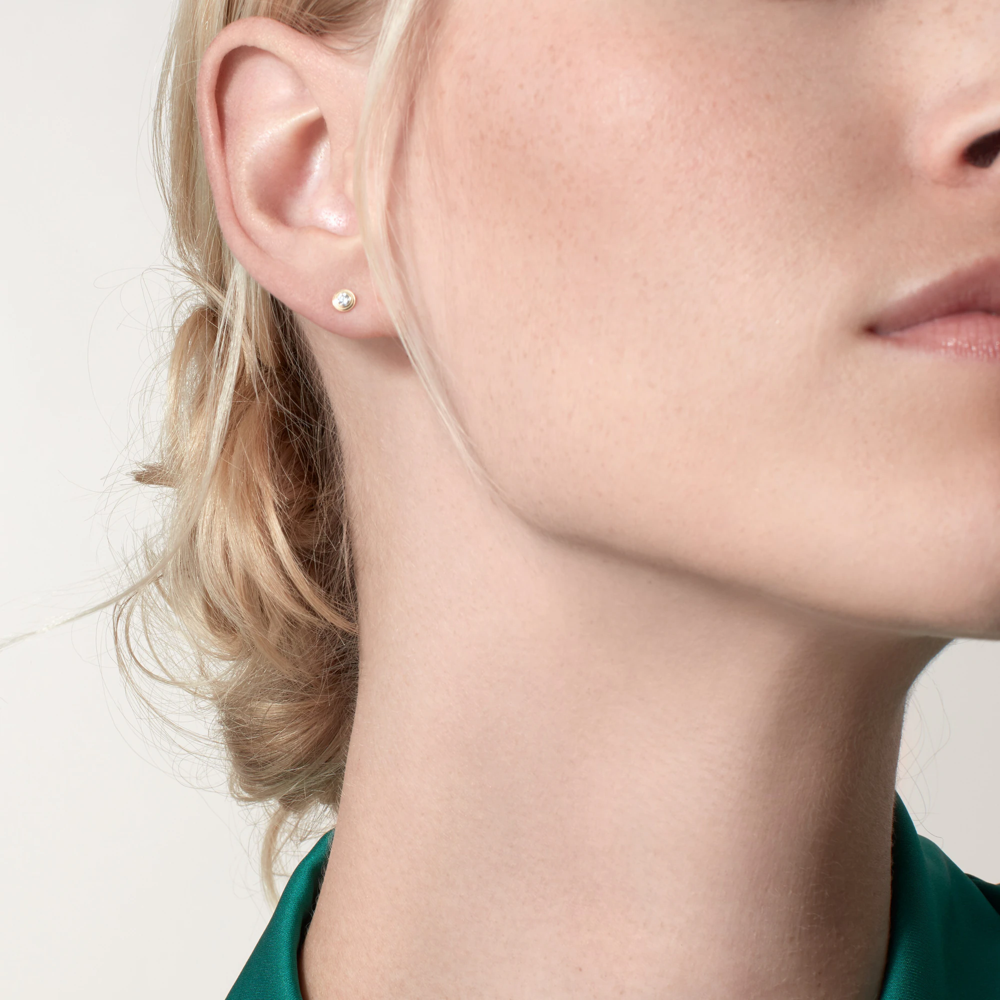 replica Cartier Diamond d'Amour Stud Earrings - H Lin Jewelry