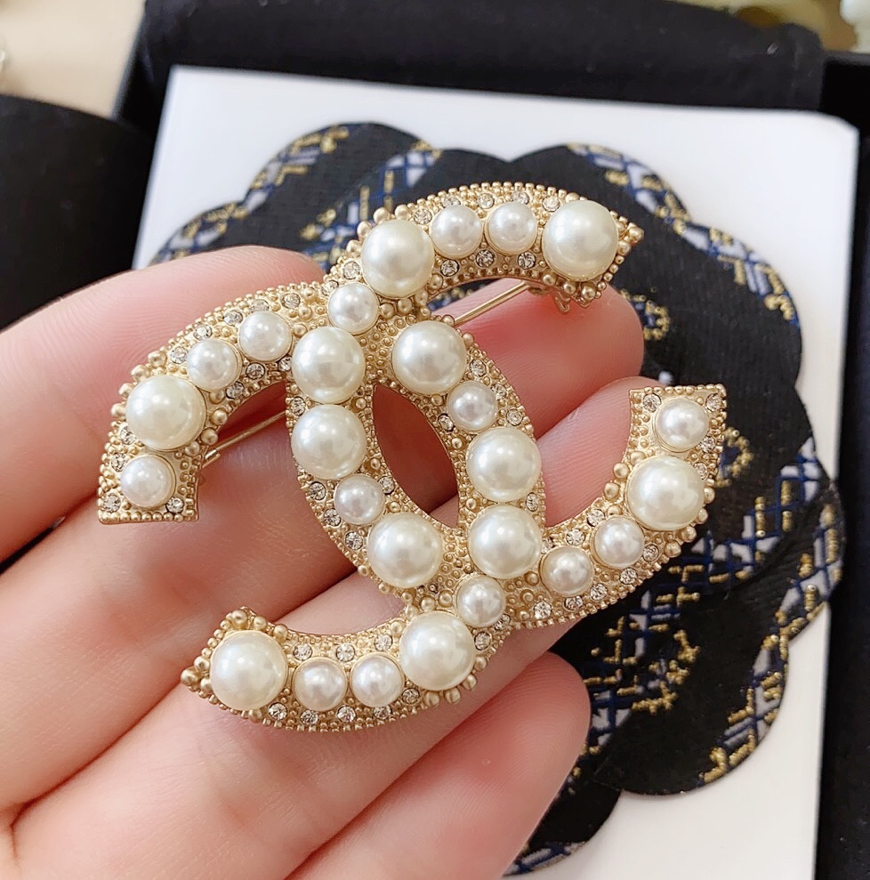 replica Chanel Vintage Light Gold Pearl CC Brooch - H Lin Jewelry