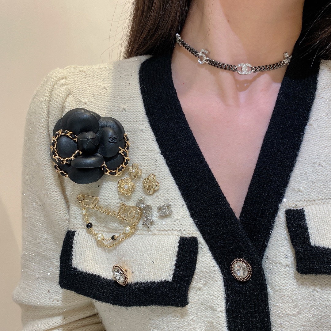 replica Chanel Pearl and Chain Pin Brooch - H Lin Jewelry