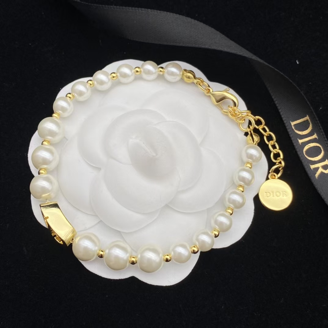 replica Dior Classic Pearl Bracelet - H Lin Jewelry