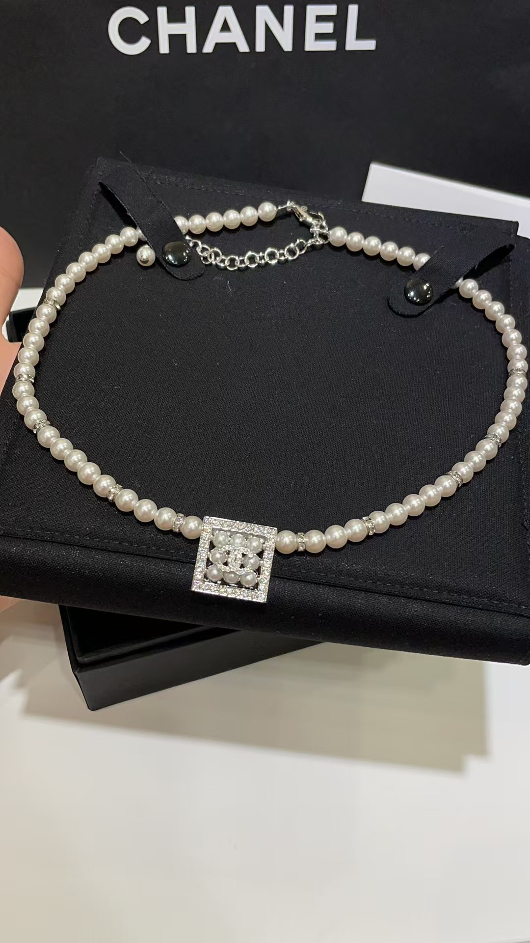 replica Chanel Square Pendant Pearl Necklace - H Lin Jewelry