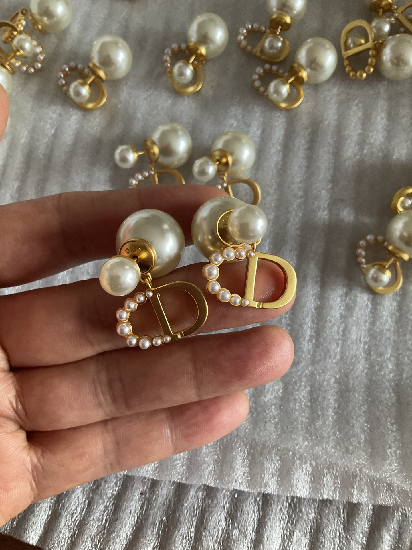 replica Dior CD Letter Drop Pearl Earrings - H Lin Jewelry