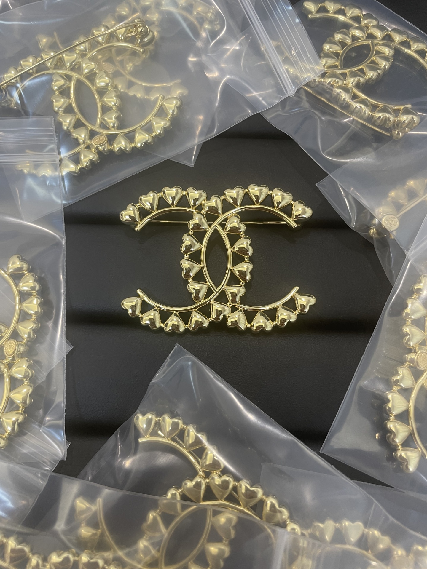 replica Chanel Smll Hearts CC Brooch - H Lin Jewelry