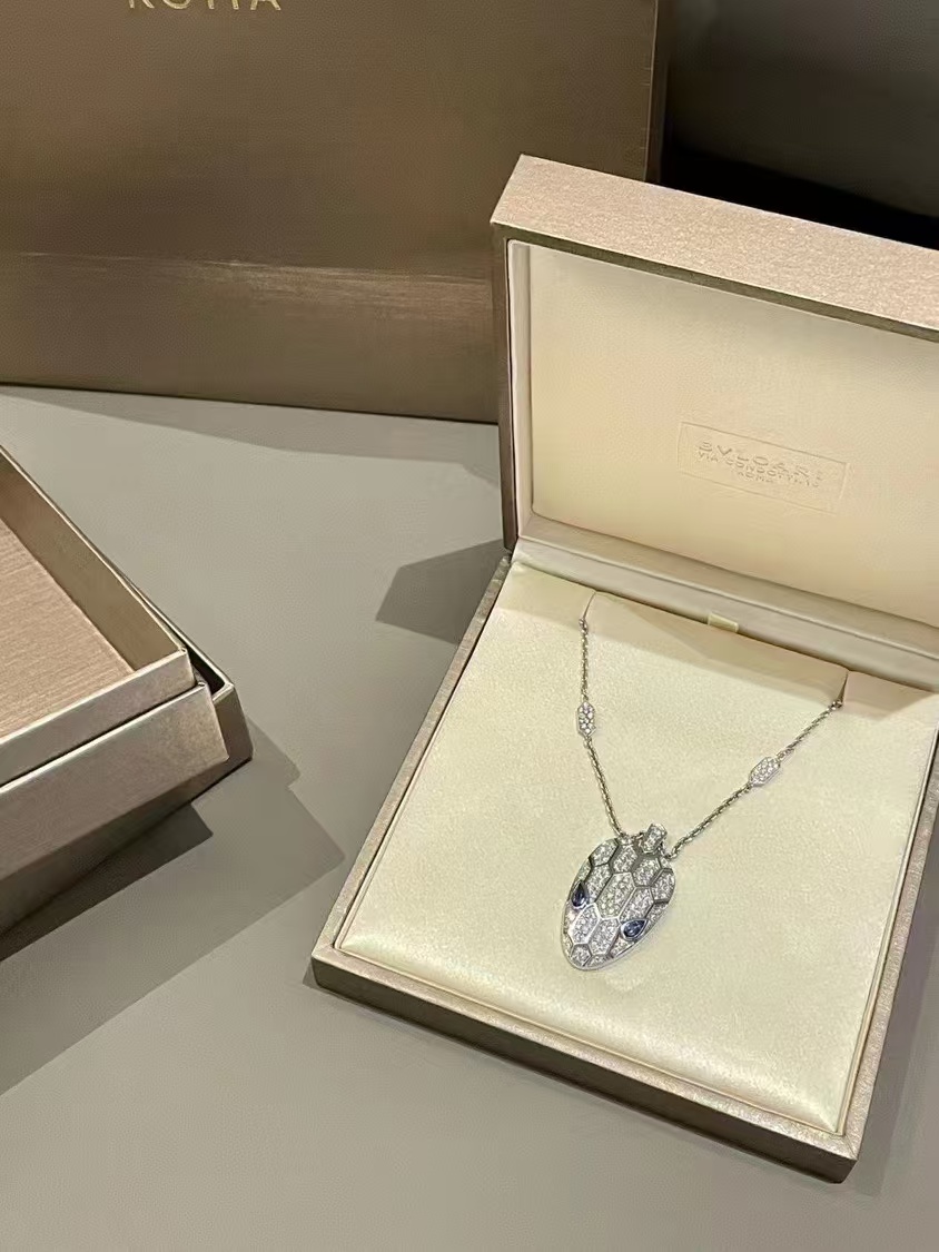 replica Bvlgari Seductive Snakes Serpenti Seduttori Necklace - H Lin Jewelry