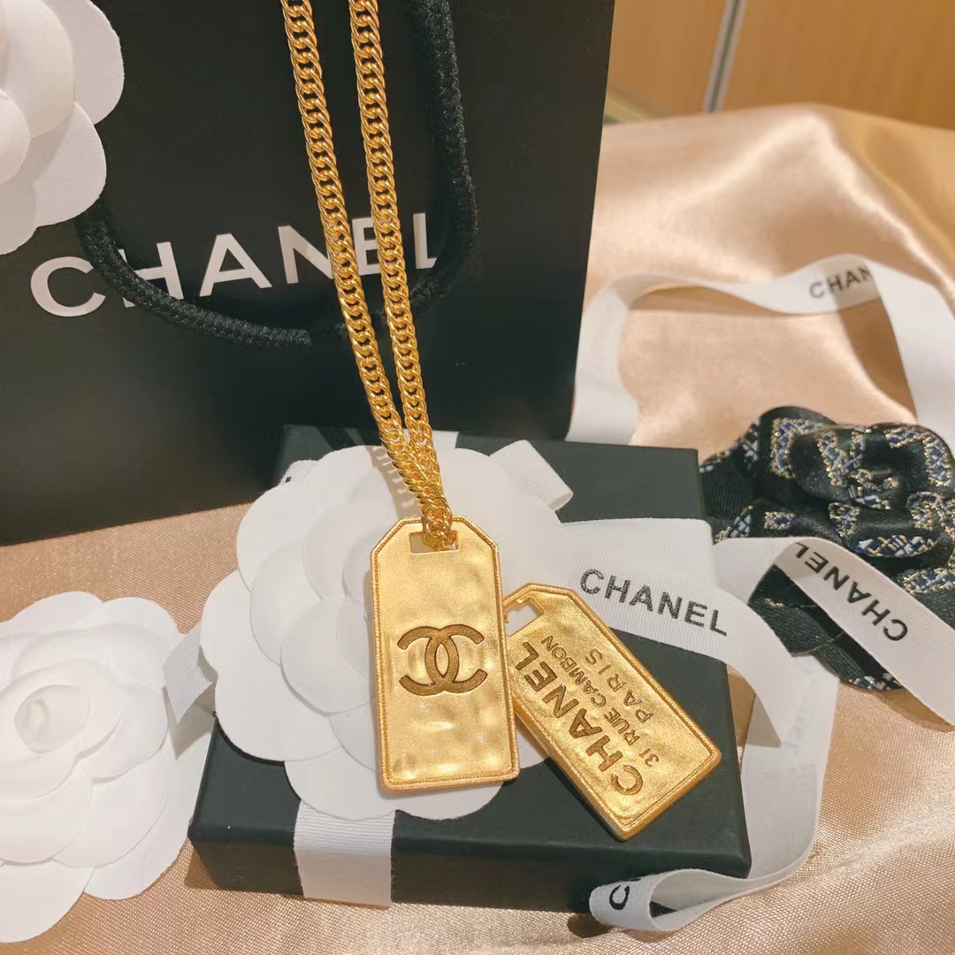 replica Chanel Unisex Thick Cuban Chain Rectangle Tag Pendant Necklace - H Lin Jewelry