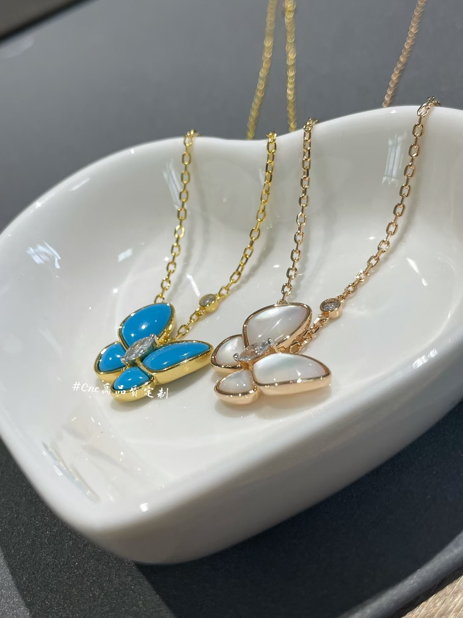 replica Van Cleef & Arpels Two Butterfly Pendant Necklace - H Lin Jewelry