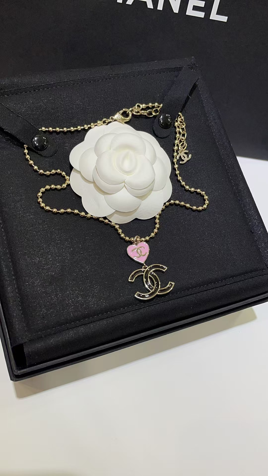 replica Chanel Diamond Pearl Paved Double C Pendant Pearl Necklace - H Lin Jewelry