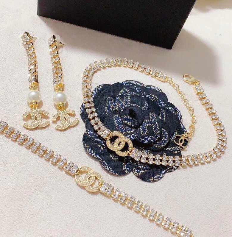 replica Chanel Prong-set Rhinestone Bracelet Earrings Necklace - H Lin Jewelry