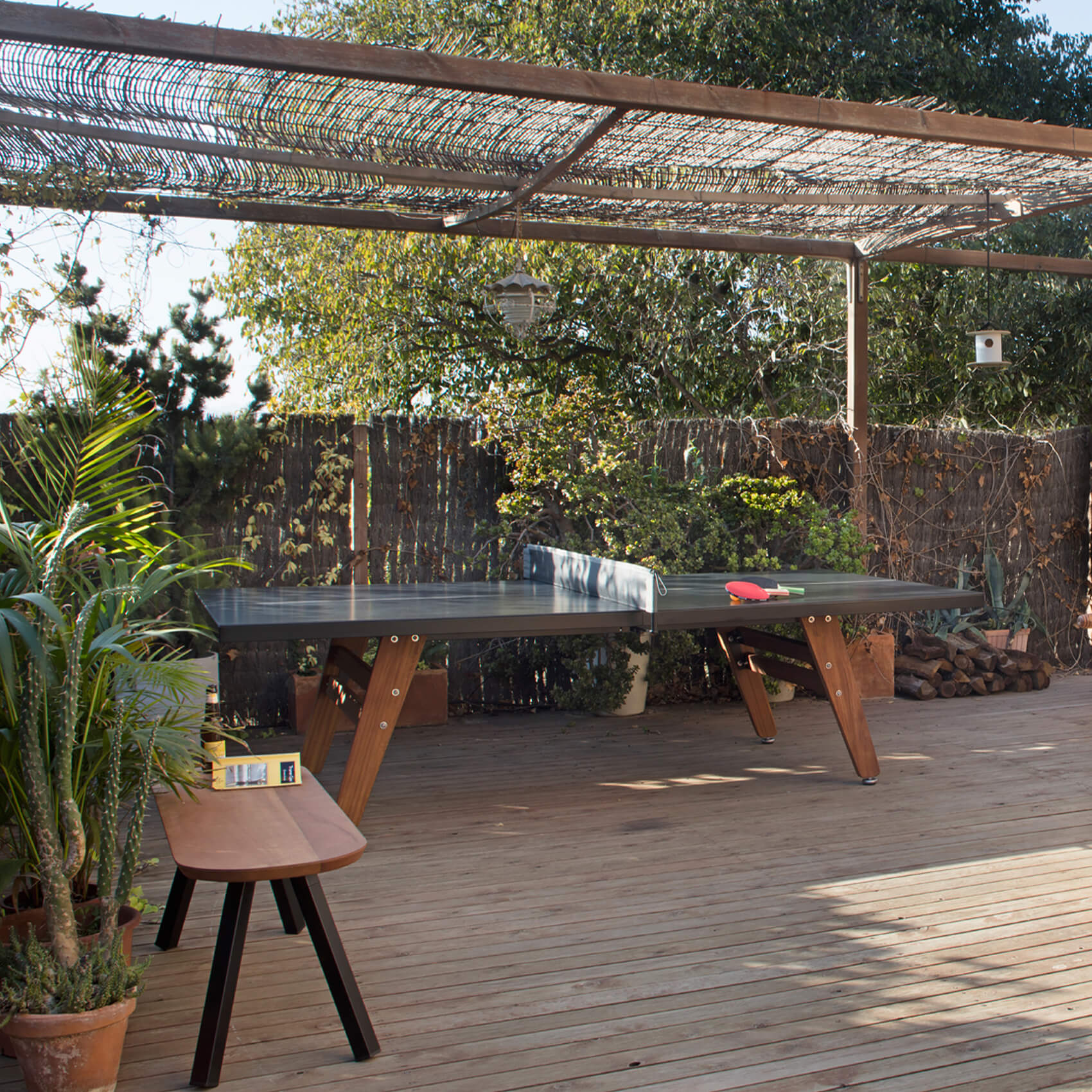 RS Stationary Indoor/Outdoor Table Tennis Table