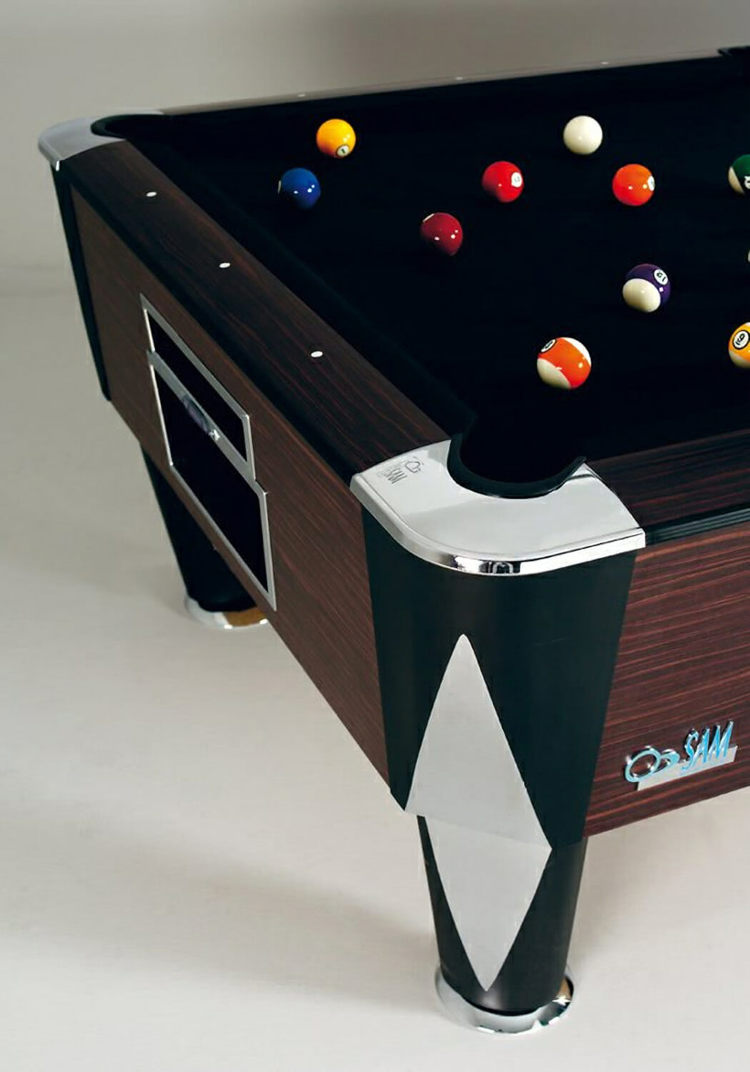 Magno Slate Bed American Pool Table