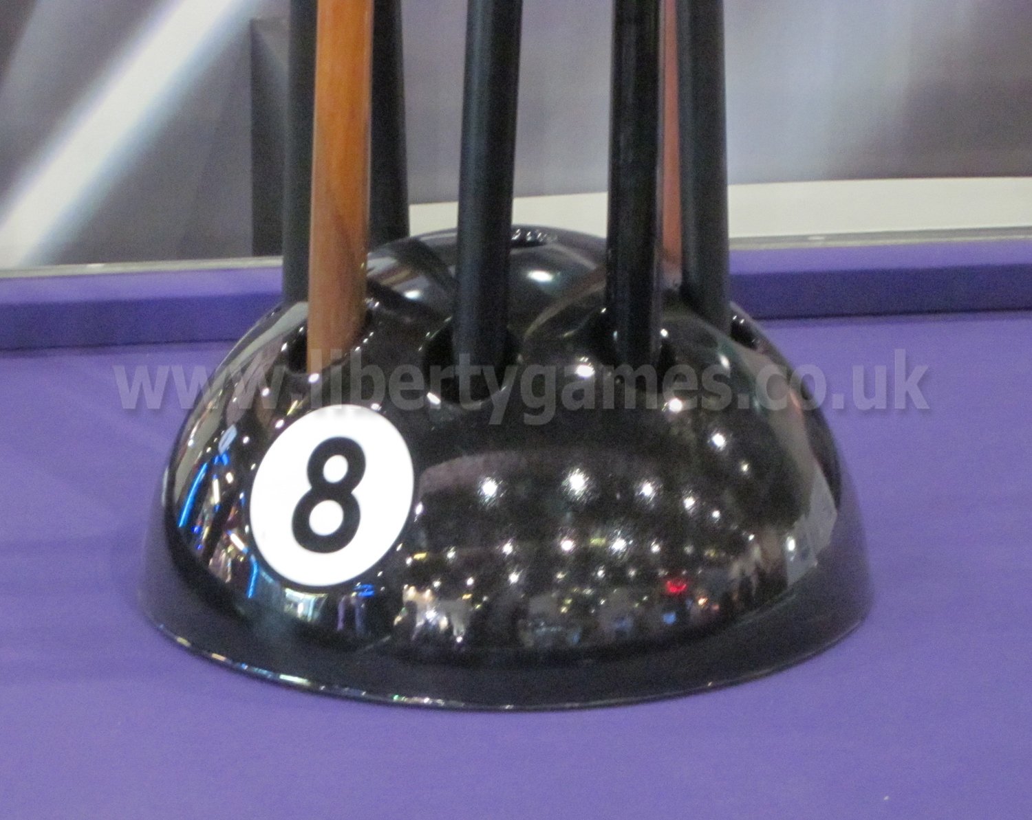 8 Ball Floor Standing Cue Rack (3208.000)