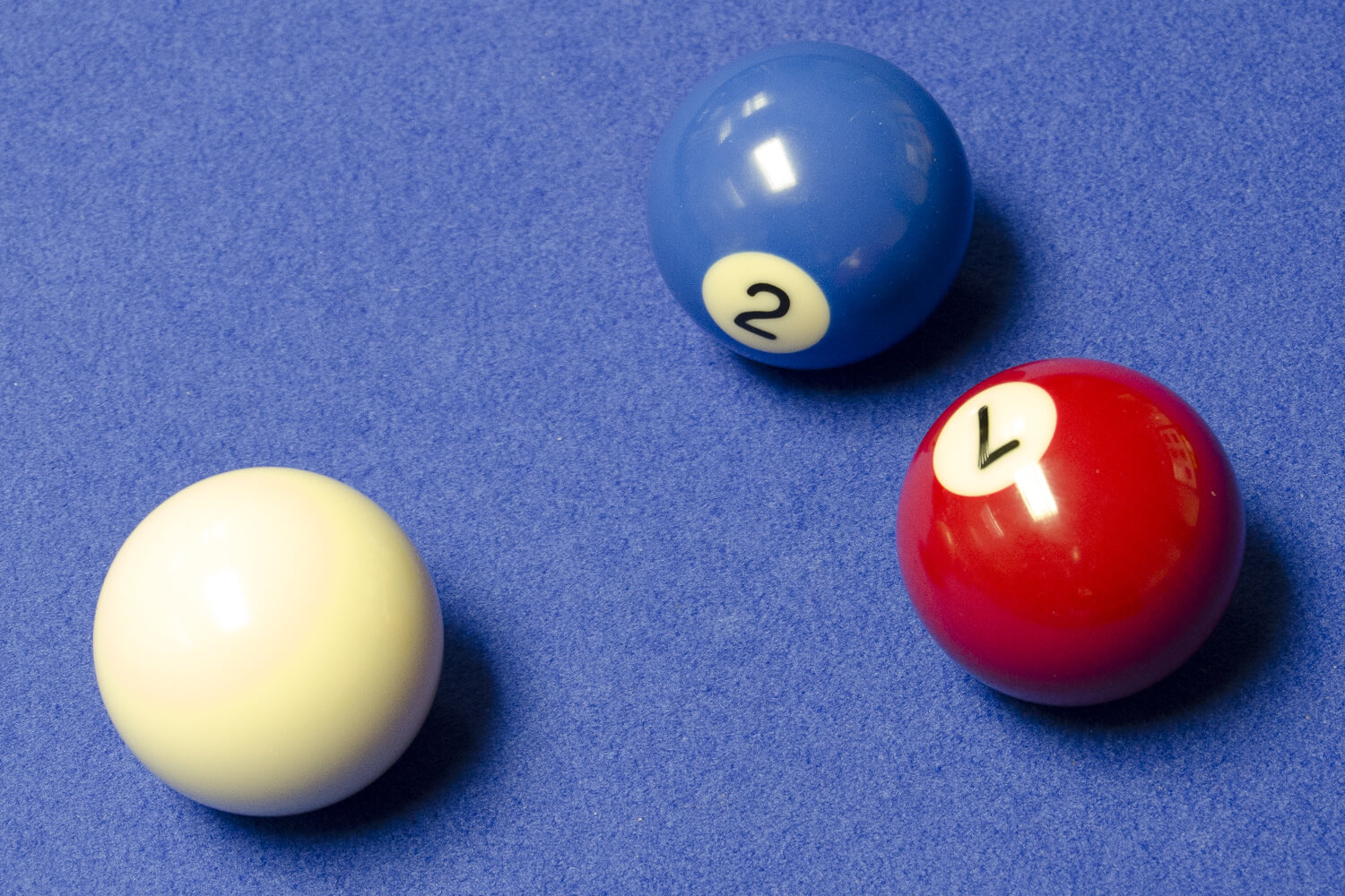 Competition 2 1/4'' (57mm) Spots & Stripes Pool Ball Set