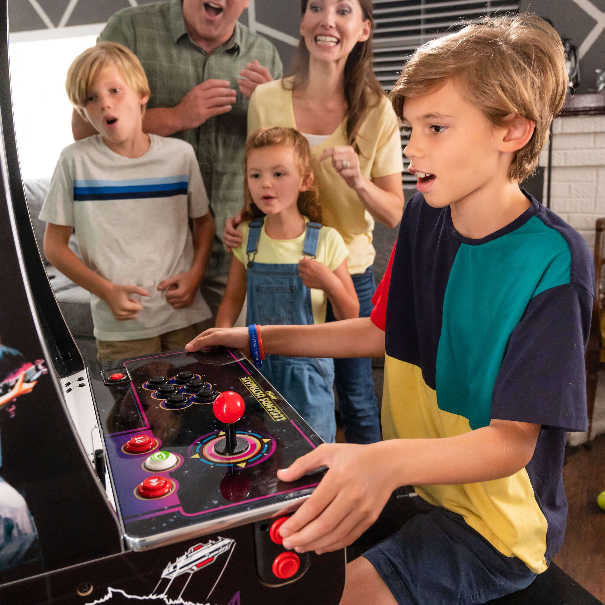 Graded Stock: AtGames Legends Ultimate Mini Arcade Machine