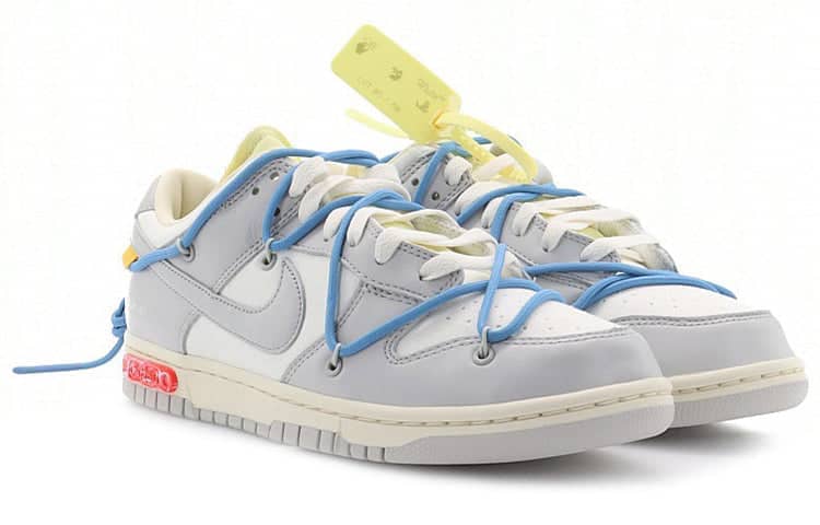 Nike x Off-White Dunk Low  Lot 05 of 50 - Nike x Off-White Dunk Low  Lot 05 of 50 - Yeezy Boost 350
