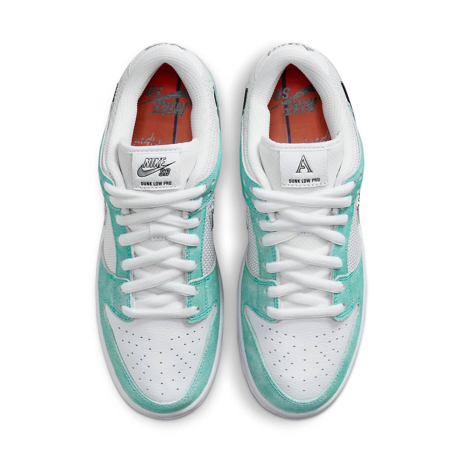 Nike x APRIL SKATEBOARDS SB Dunk Low  Turbo Green - Nike x APRIL SKATEBOARDS SB Dunk Low  Turbo Green - Yeezy Boost 350