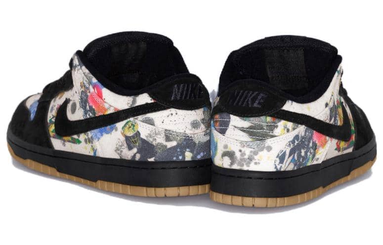 Nike x Supreme SB Dunk Low  Rammellzee - Nike x Supreme SB Dunk Low  Rammellzee - Yeezy Boost 350