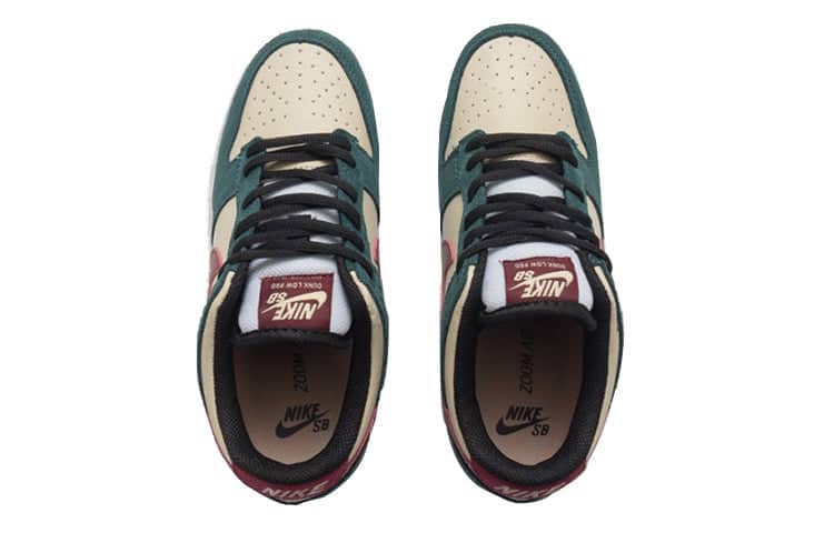 Nike Dunk Low Pro SB  Vegas Gold - Nike Dunk Low Pro SB  Vegas Gold - Yeezy Boost 350