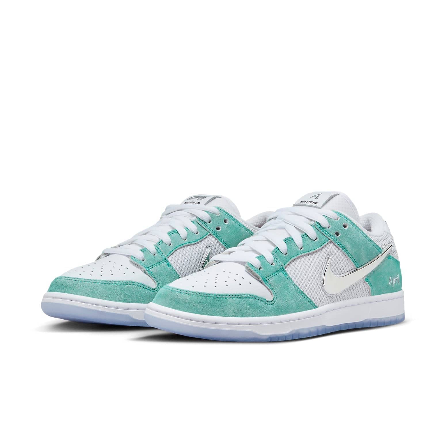 Nike x APRIL SKATEBOARDS SB Dunk Low  Turbo Green - Nike x APRIL SKATEBOARDS SB Dunk Low  Turbo Green - Yeezy Boost 350